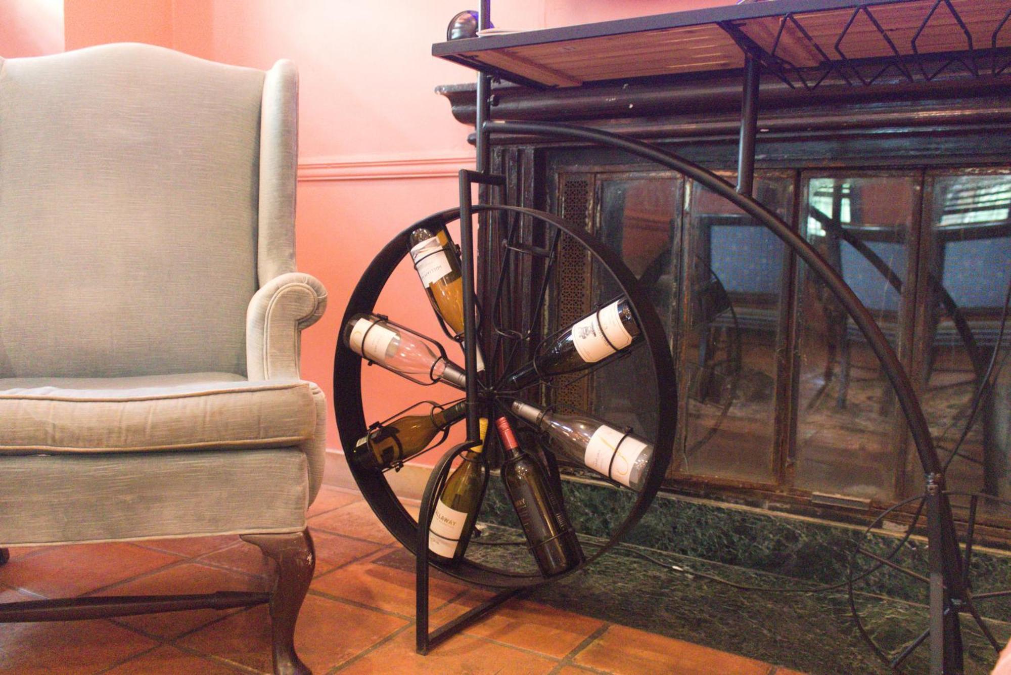 The Caribbean Court Boutique Hotel Веро Бийч Екстериор снимка